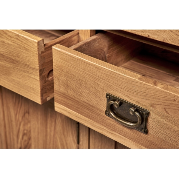 4'6" SIDEBOARD
