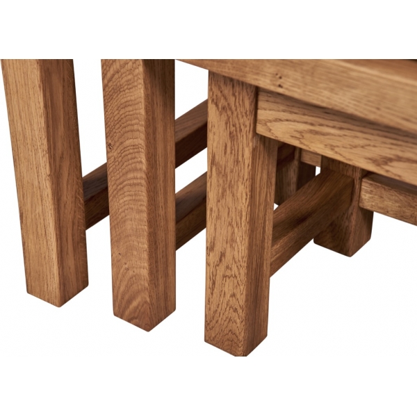 SMALL NEST OF TABLES