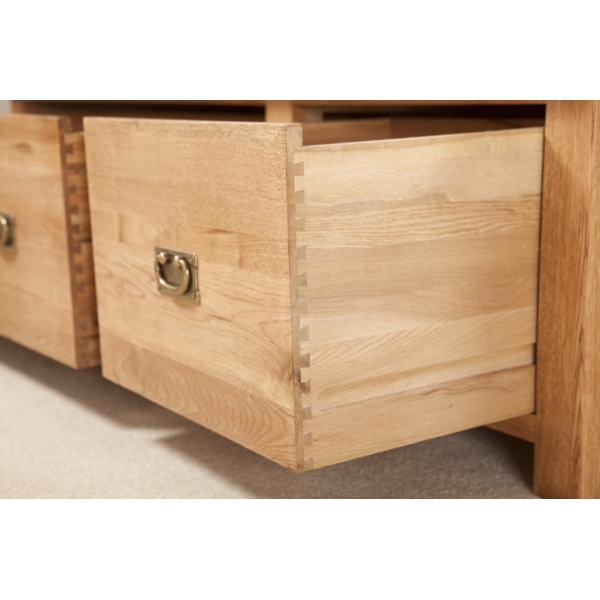 TRIPLE WARDROBE WITH DRAWERS